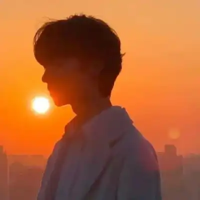 何芷晴